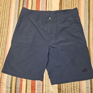 The North Face Shorts Men 30 flash dry navy blue good condition